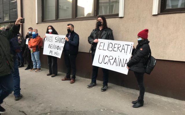 Protest al Bisericilor evanghelice în fața Consulatului Rusiei