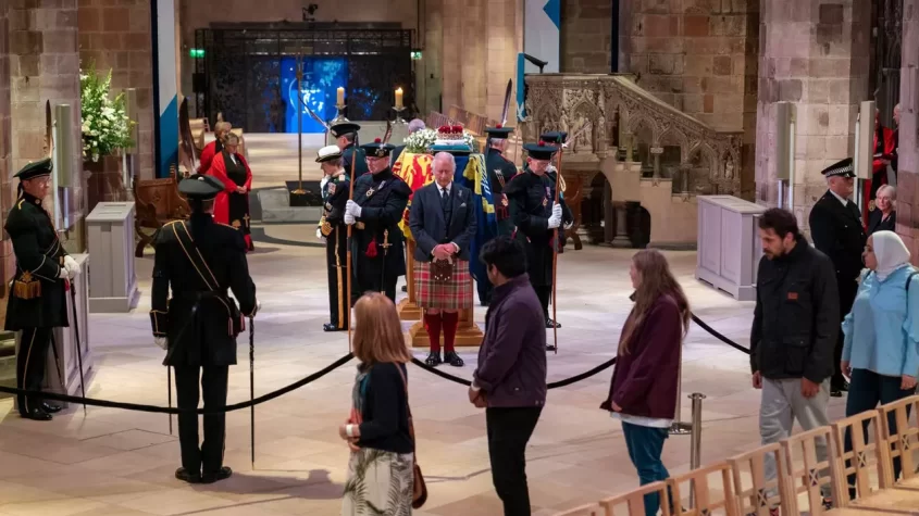 Londra exclude Rusia de pe lista cu invitaţi la înmormântarea Reginei