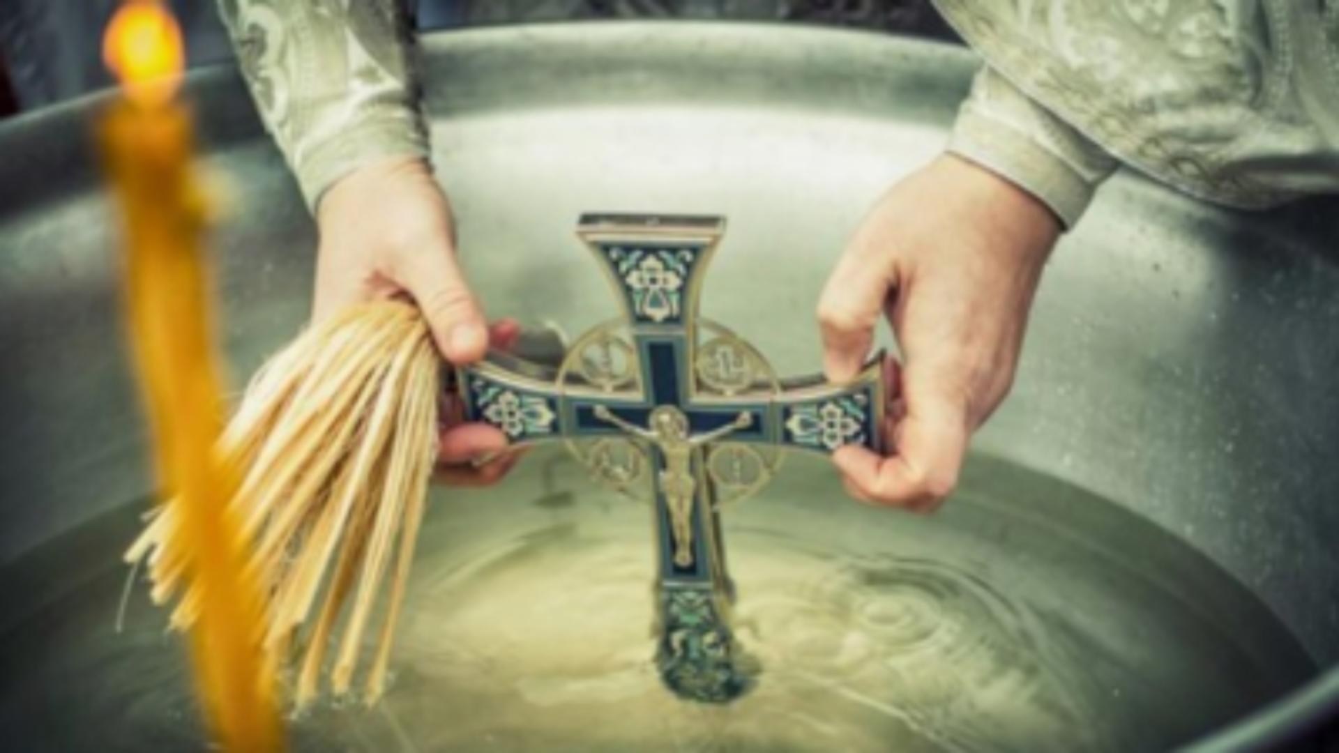 agheasma-boboteaza_96bd0c865b_c27ce7f8ec